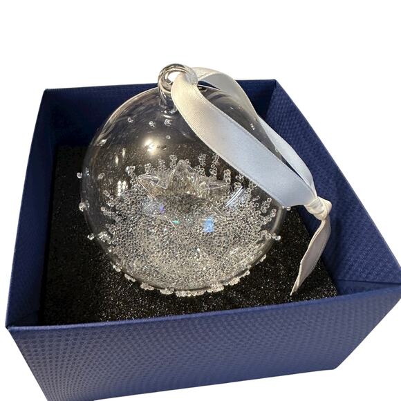 Swarovski Crystal 2014 Christmas Ball Ornament 5059023 Star Complete With Box - Picture 2 of 5